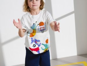 Παιδική Μπλούζα για Αγόρια White Basketball – ΕΚΡΟΥ
